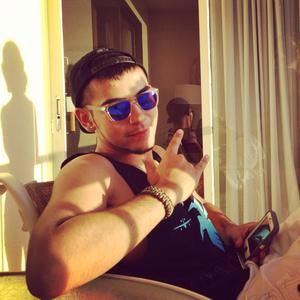 Meet your Posher, Arthur